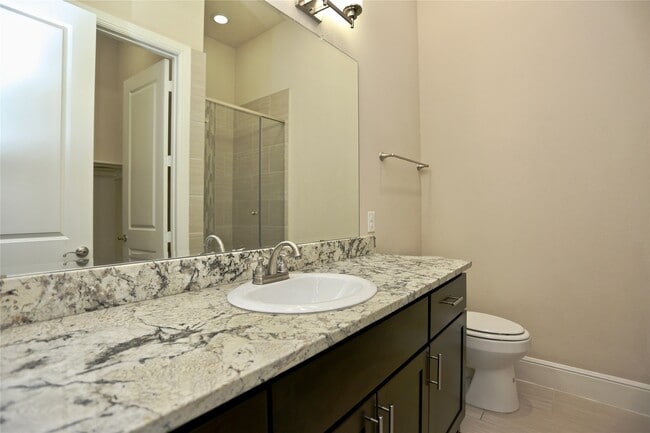 Building Photo - 4009 Lillian St