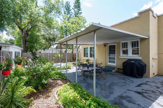 Building Photo - 3611 W Bay to Bay Blvd