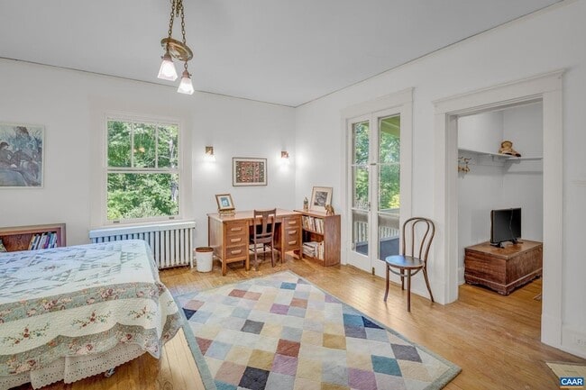 Building Photo - 502 Park Hill