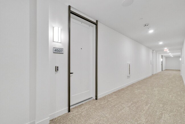 Building Photo - 4507 Rivington