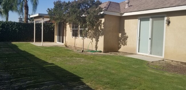 Building Photo - 3626 Azure Dr