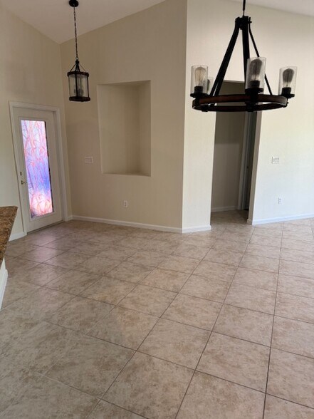 Building Photo - 11075 Lancewood St