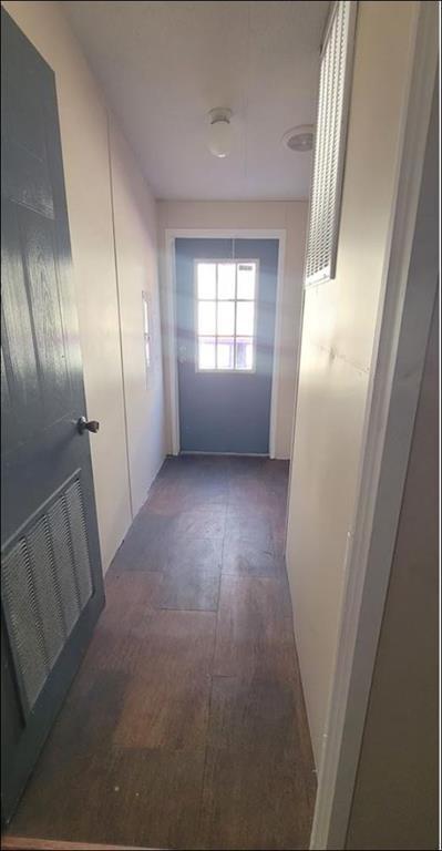 Building Photo - 404 W Cleveland St