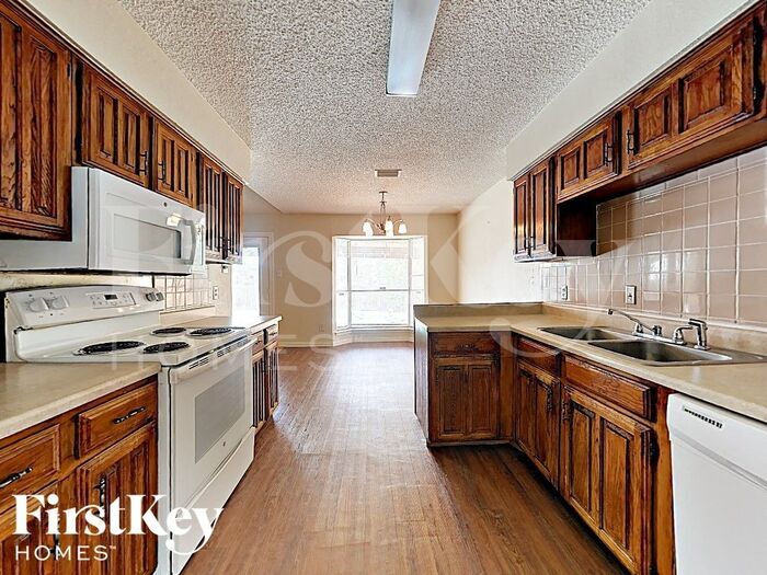 Building Photo - 3505 Glenda Dr