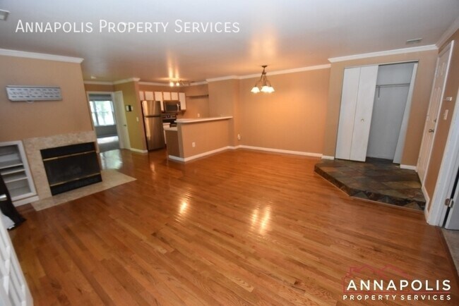 Building Photo - 10G Greystone Court-