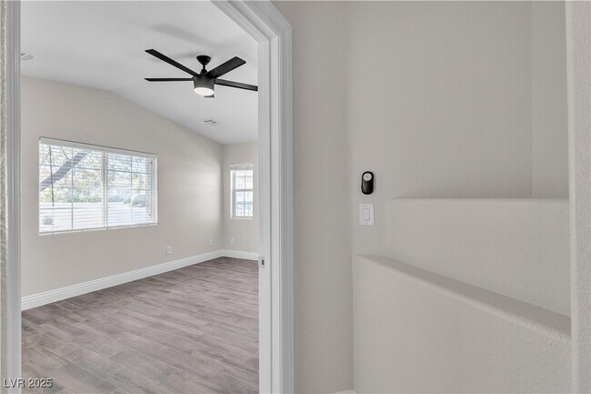 Building Photo - 7820 Milkweed Ct