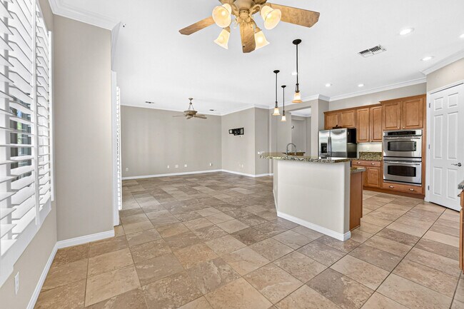 Building Photo - 40139 Calle Mandrina