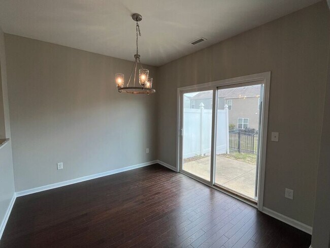 Building Photo - 8206 Yaxley Hall Dr