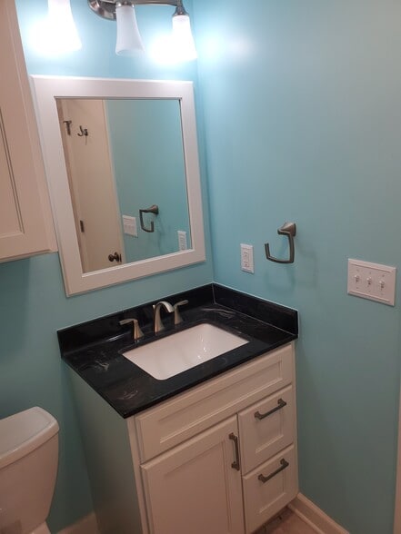 Bathroom - 2267 Candlewood Dr