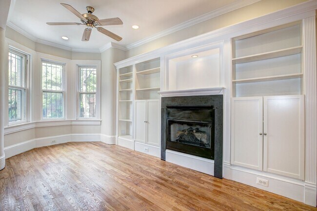 Building Photo - 633 C St NE