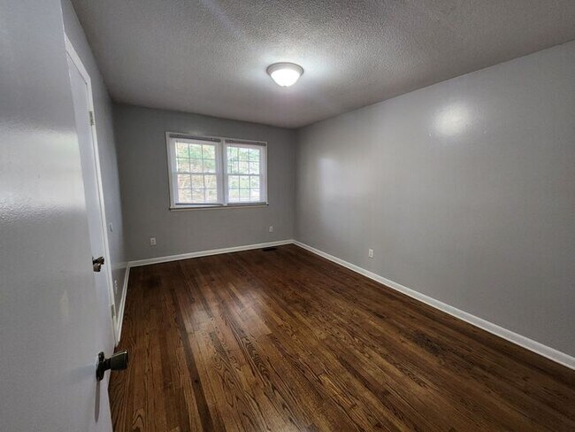 Building Photo - 7547 Decatur Dr