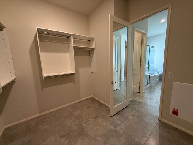 Building Photo - Dell Webb Home at Sun City ,3 Bedrooms, 3 Bathrooms, On Golf Course