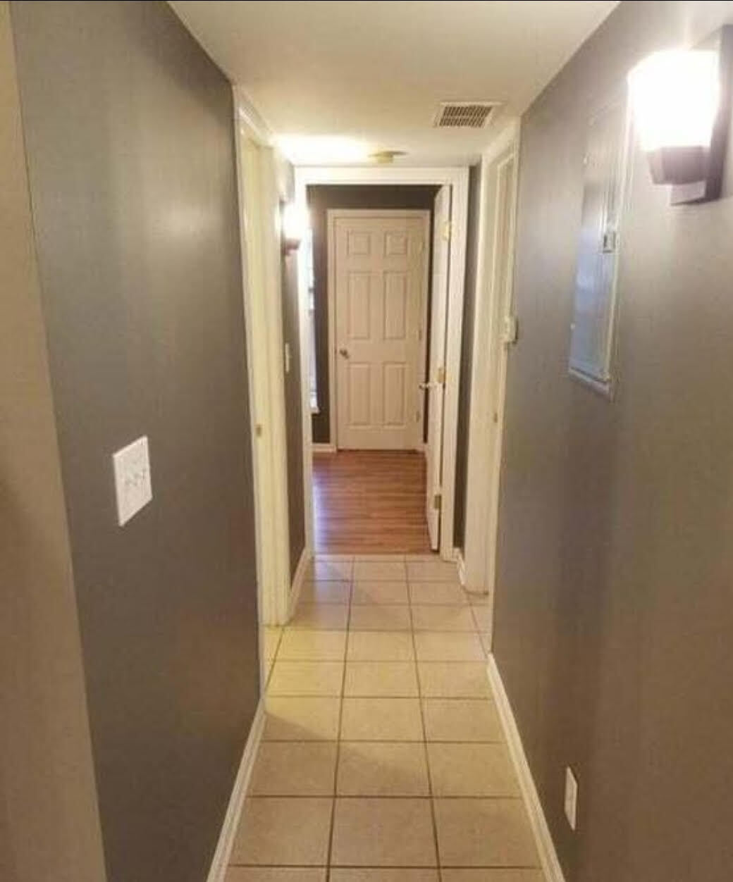 Building Photo - 731 N Hite Ave