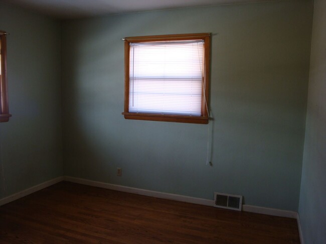 Building Photo - Northside Ranch - 3 Bedroom 1 Bath