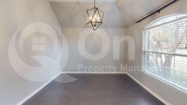 Building Photo - 6201 Grantham Dr