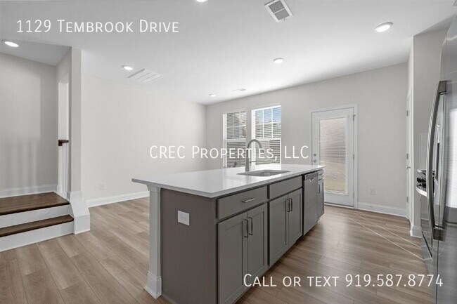 Building Photo - 1129 Tembrook Dr