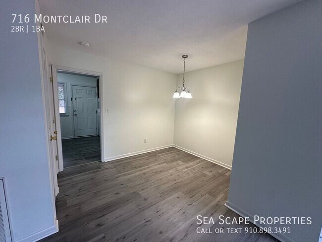 Building Photo - 716 Montclair Dr