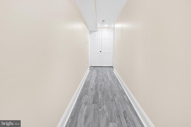 Building Photo - 713 Marcy Ave