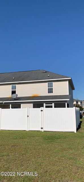 Building Photo - Wonderful 2 Bedroom Town Home-101 Glen Can...