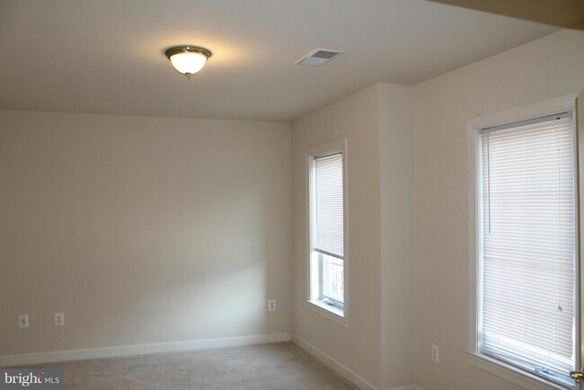 Building Photo - 24907 Earlsford Dr