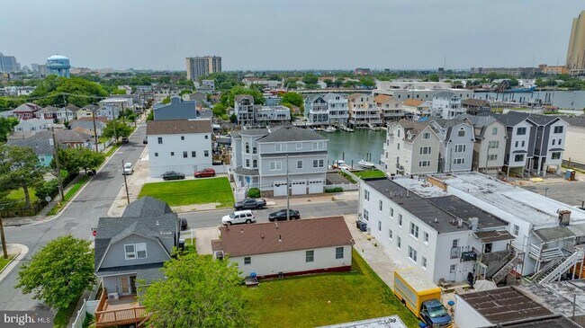 Building Photo - 545 N Connecticut Ave