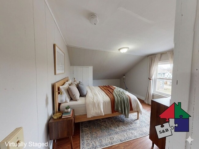 Building Photo - Save Big This Winter! 3BR Cottage – Heat Included!