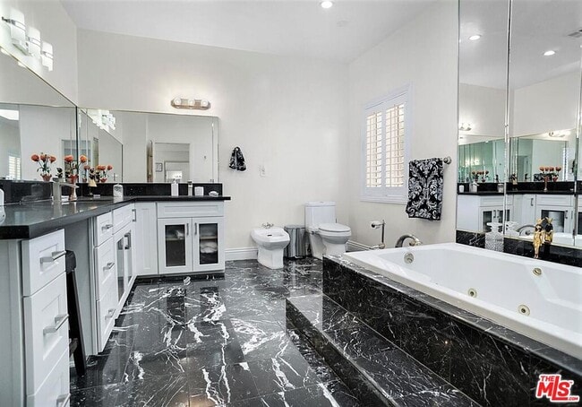 Building Photo - 3612 Tuller Ave