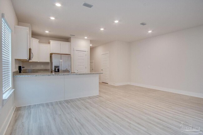 Building Photo - 9400 Nature Crk Ln