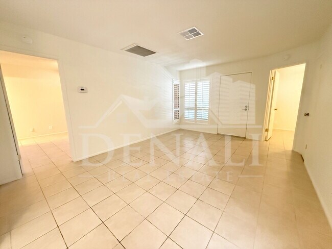Building Photo - 93 N Cooper Rd