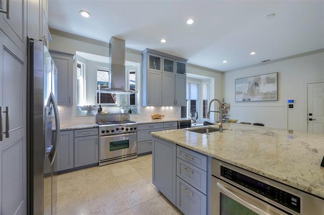 Building Photo - 5913 Hempstead Dr