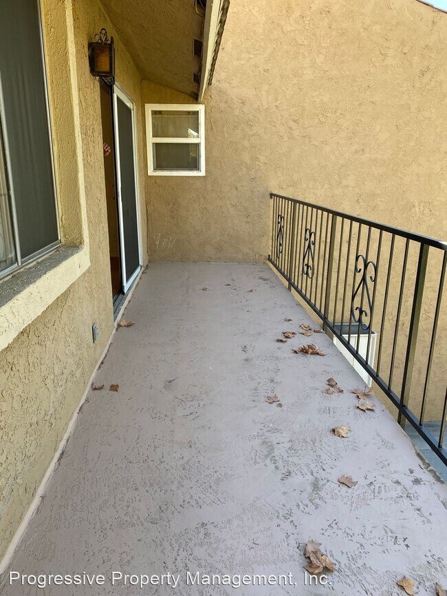 Building Photo - 24311 Canyon Lake Dr N