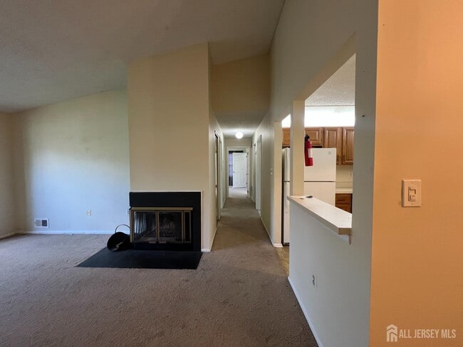 Building Photo - 72 Joyner Ct