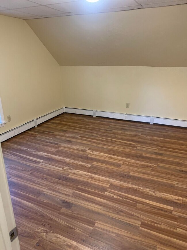 Building Photo - 6 S Harlem St