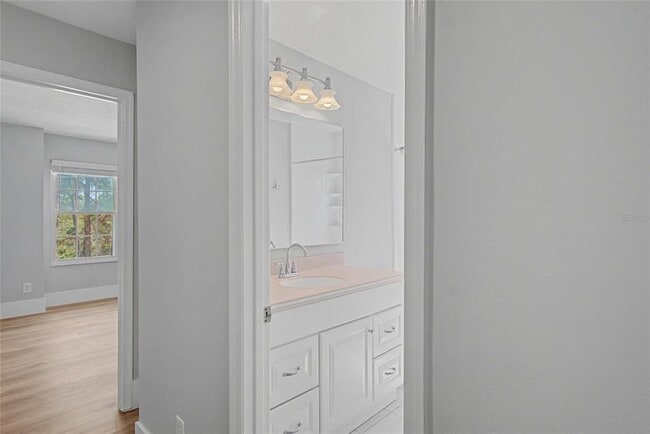 Building Photo - 11462 Commercial St