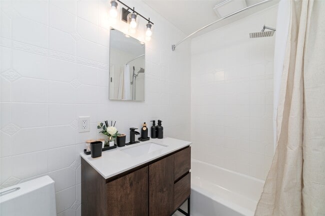 Building Photo - 5727 Capello Dr