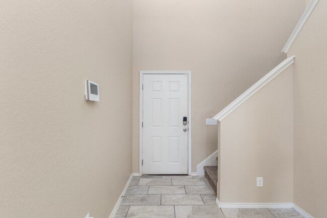 Building Photo - 8323 Prickly Oak