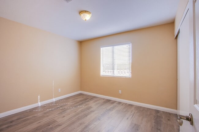 Building Photo - 8313 Eugene Grayson Ct