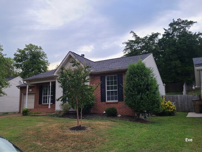 Building Photo - 2733 Airwood Dr