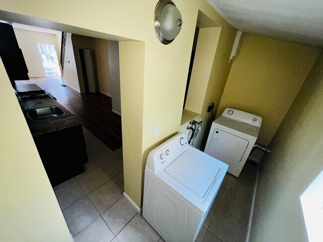 Building Photo - Renovated 3BR/1.5BA North Philly Home with Open Layout & Rear Yard