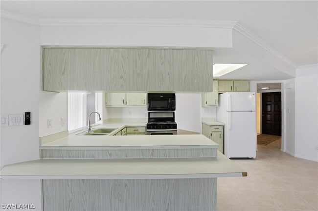 Building Photo - 135 Pebble Beach Blvd