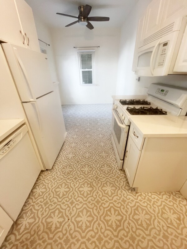 Building Photo - 244 Cliff Dr