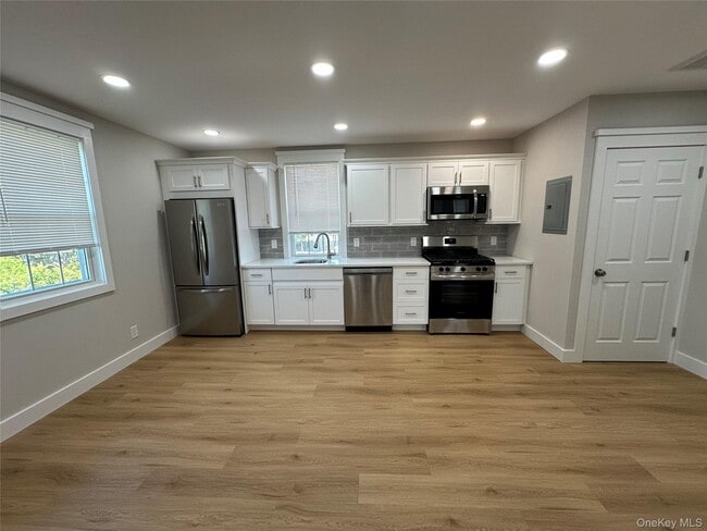 Building Photo - 1109 Pulaski Rd