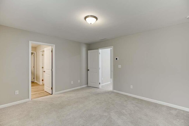 Building Photo - 160 Golden Eagle Pkwy