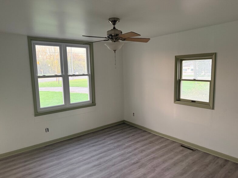 Building Photo - 39 E Salzburg Rd