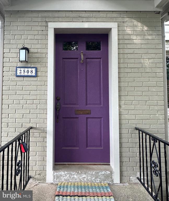 Building Photo - 2508 Davis Ave