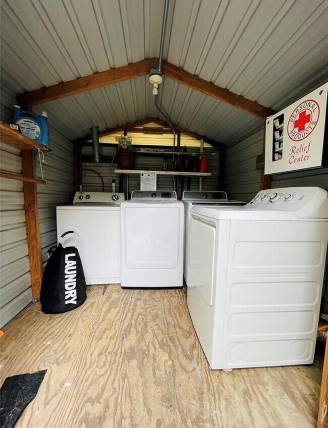 Building Photo - 1114 Joe Annie St