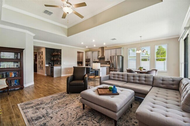 Building Photo - 9571 Little Bluestem Dr