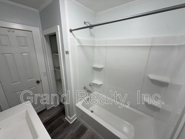 Building Photo - 3693 Scoggins St
