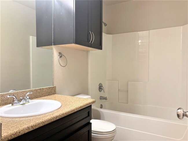 Building Photo - 807 Cobble Gate Dr