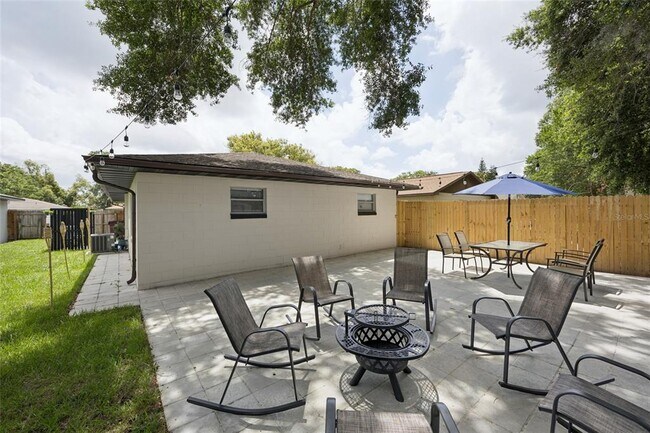 Building Photo - 536 Hibiscus Way